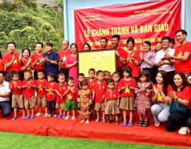 ANh-1-Le-khanh-thanh-lop-hoc-Diem-truong-Huoi-Chua.jpg